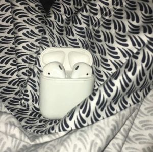 Airpods generation 1